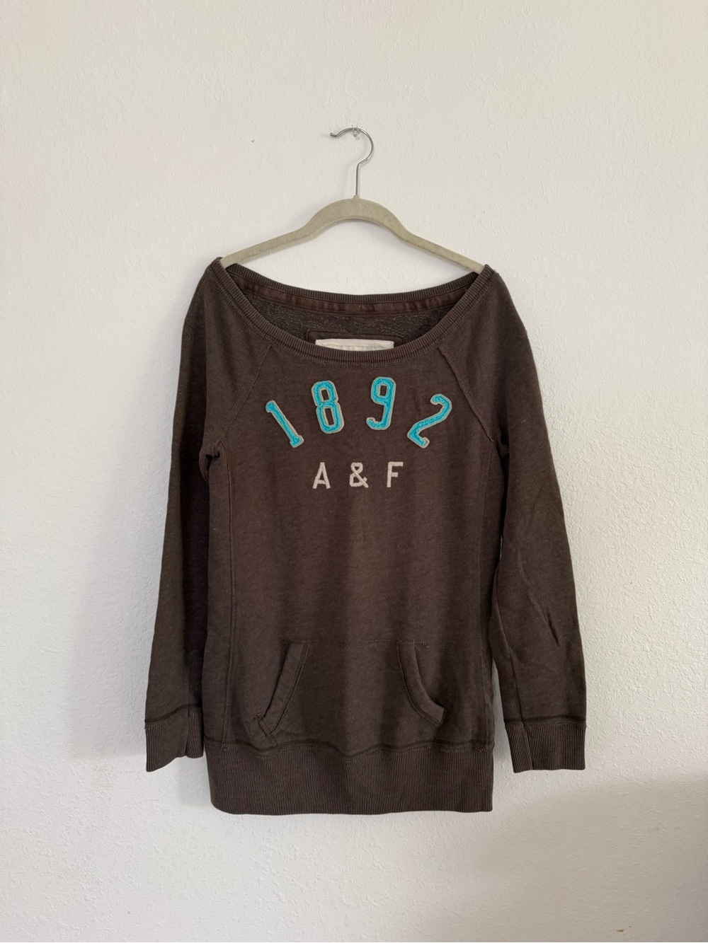 Vintage Y2K Abercrombie and Fitch Scoopneck Brown Pullover Sweatshirt Babydill M